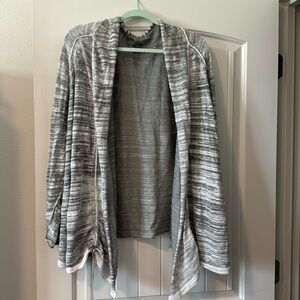 Nic & Zoe sweater, light weight, grayish, green and white colors. 3X.